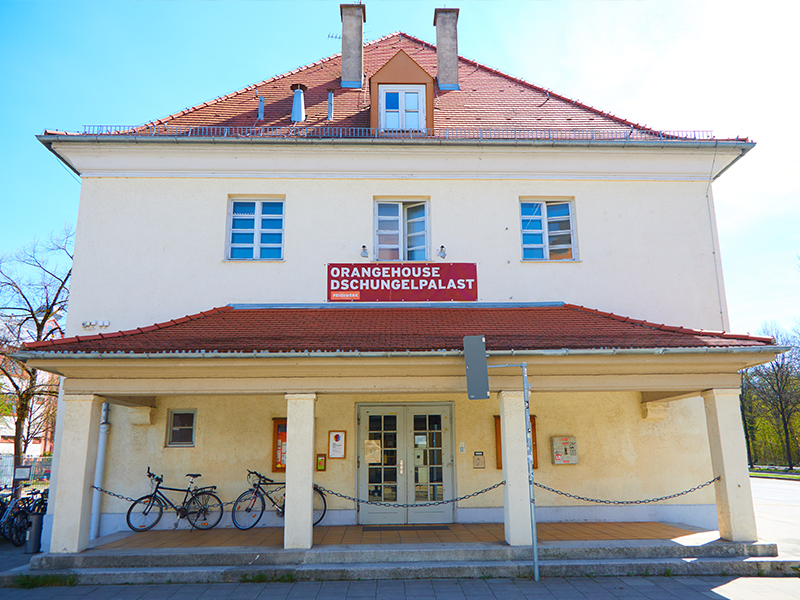 Aussenansicht Feierwerk Dschungelpalast