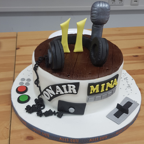 Geburtstag feiern im Radiostudio